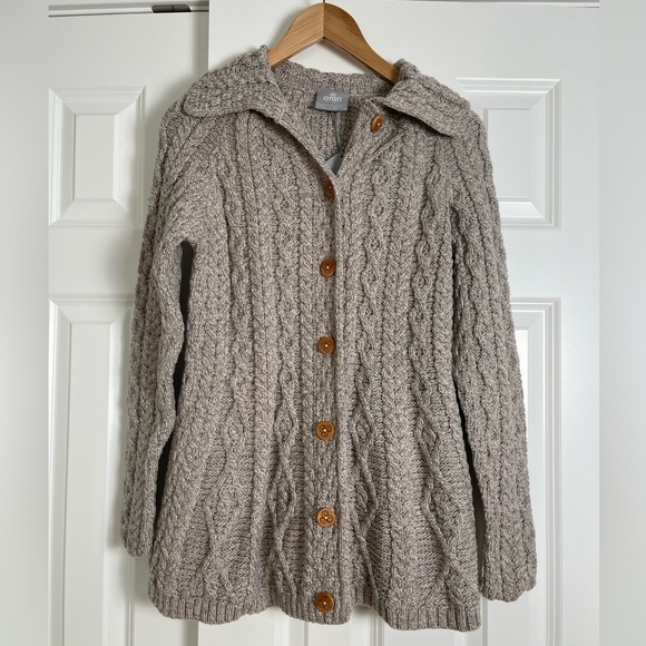 Aran Woollen Mills | Flared Cardigan With Diamond Stitch Wool Made in Ireland - Picture 6 of 7